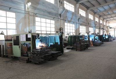 Soldadora robótica (para dois elevadores de postes) 